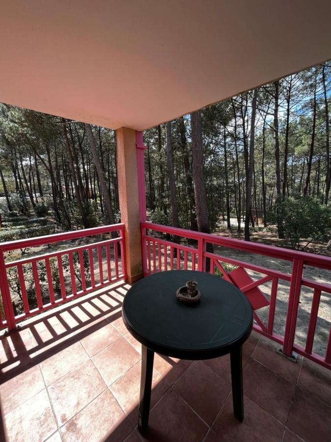 Appartement T2 1Chambre 4-5 Personnes - Lacanau - Piscine - Vue Sur Le Golf Luaran gambar